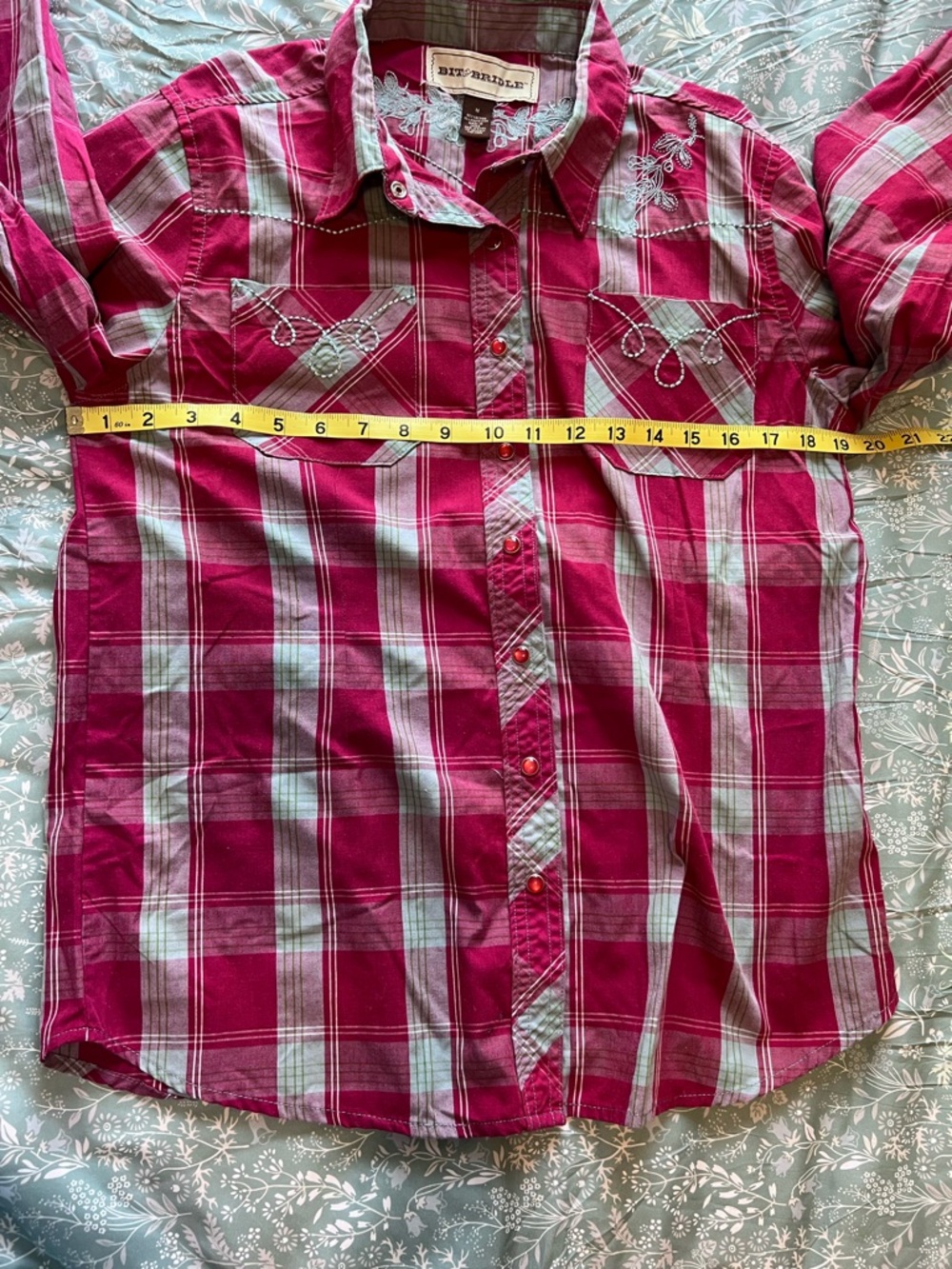 Bit & Bridle Western Pearl Snap Shirt Embroidered Plaid Magenta Blue Medium - Picture 9 of 9